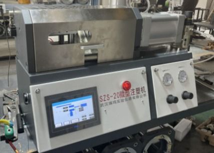 شراء Dia 30mm Co Rotating Twin Screw Extruder سهل التشغيل online manufacture