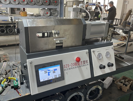 2.2KW 6kg / H مختبر مزدوج برغي الطارد للمواد الجزيئية العالية